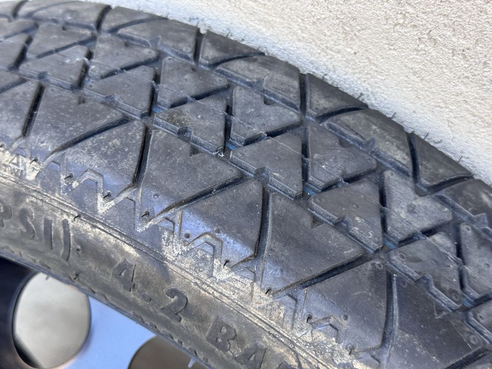 Патерица Audi Seat Skoda VW 18цола