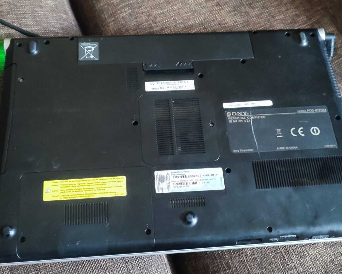 Dezmembrez Laptop Sony Vaio PCG-81212M model VPCF12C5E