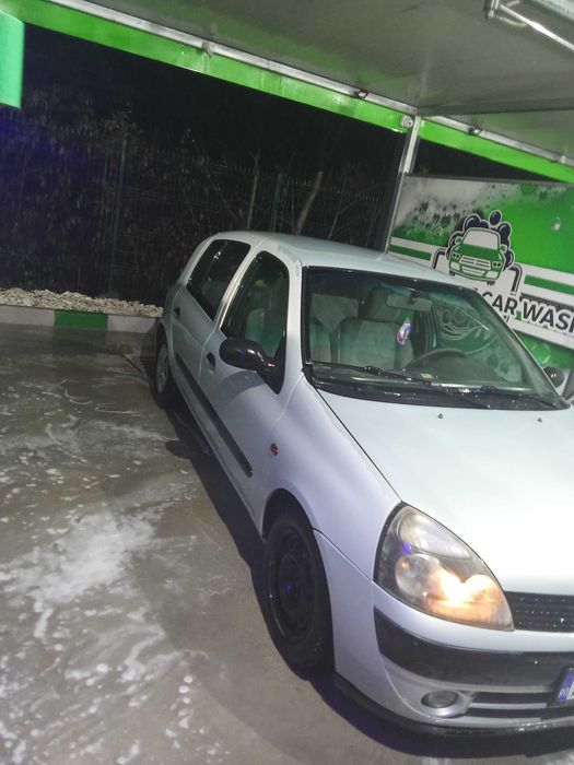 Vand Renault Clio 2 1.2 benzină