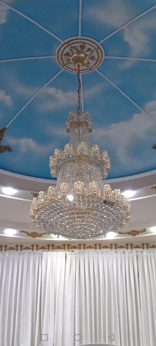 Люстра 2 дона холати яхши барча мунчоклари жойида.