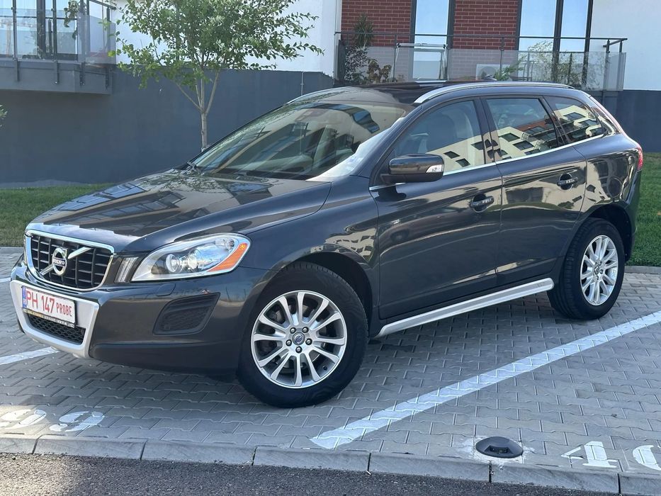 Volvo XC 60 VOLVO XC60 2.0 D3 FWD Summum 2011 Panoramic Camera Bixenon Garantie