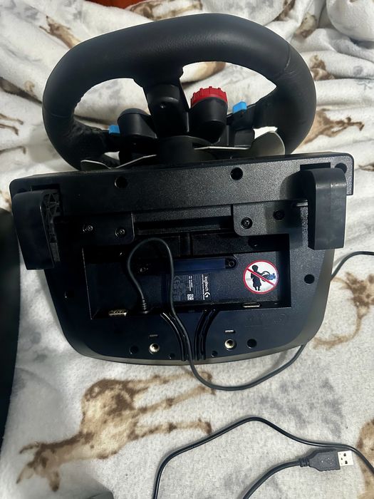 Logitech G29 cu pedale - Stare foarte buna