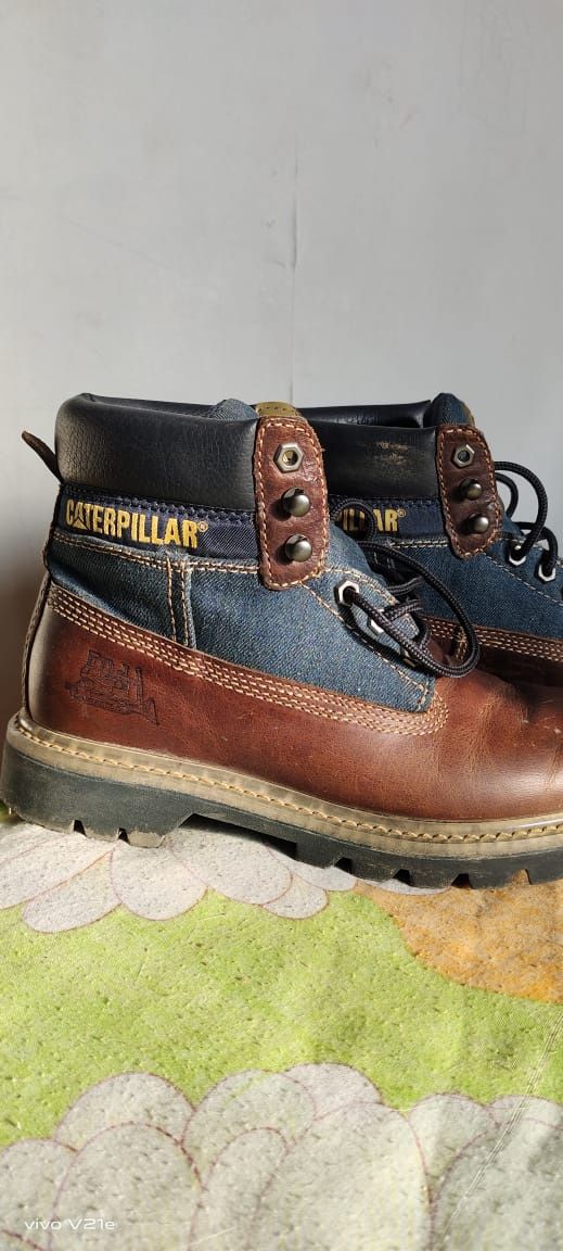 Продам ботинки CATERPILLAR