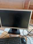 Monitor și tastatura