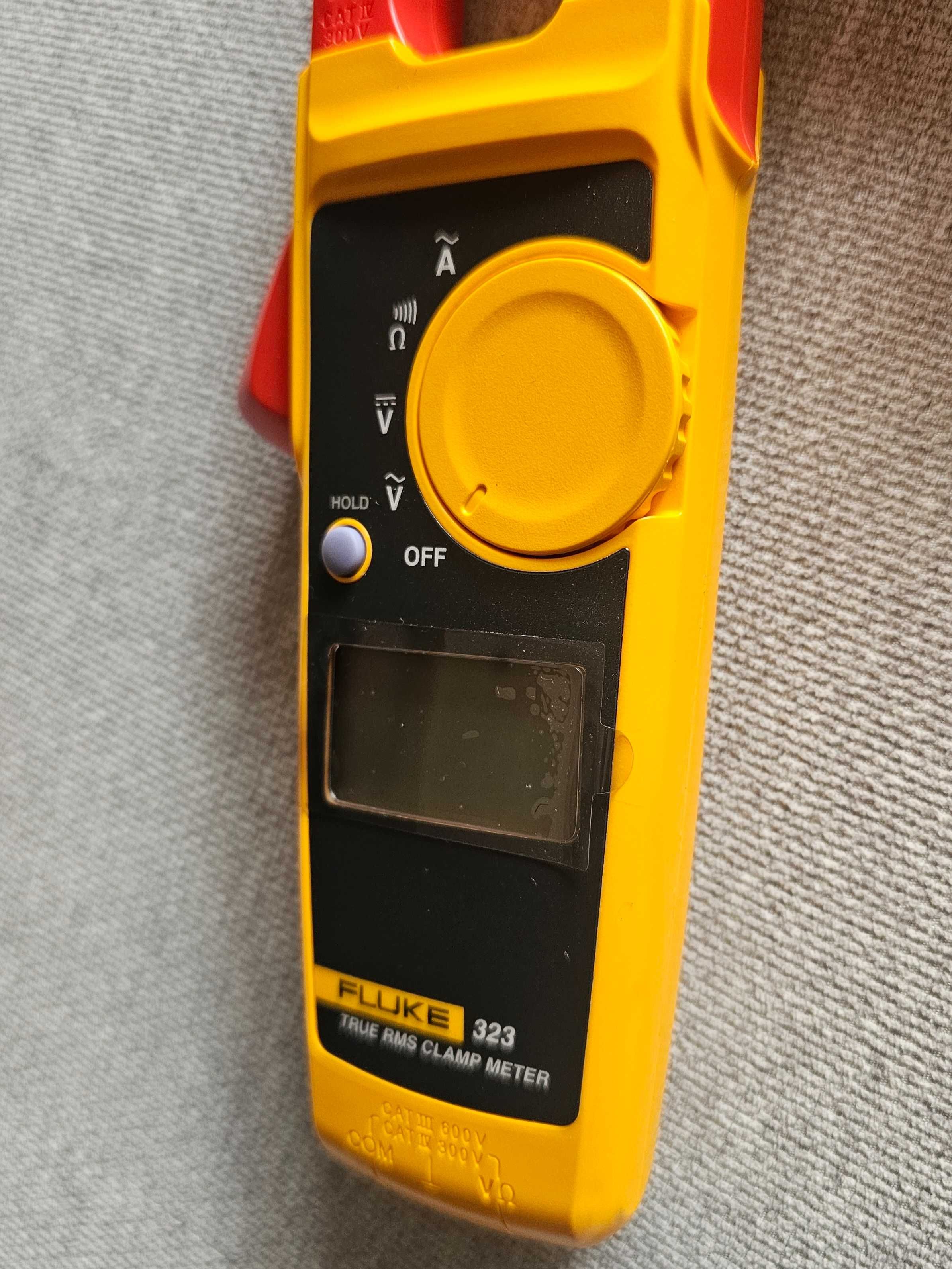 Fluke 323 амперклещи