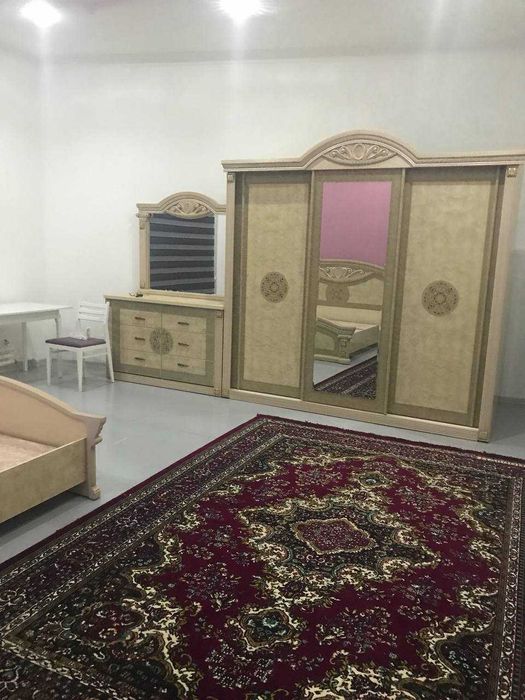 Спальный гарнитур