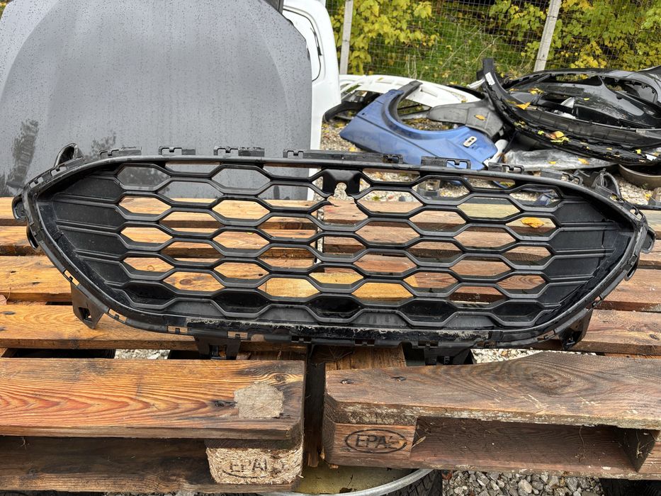 Решетка Ford Kuga