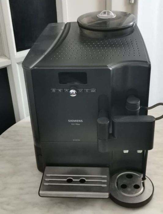 Aparat de cafea cu boabe Siemens EQ7 + M digital Espressor Cafetieră