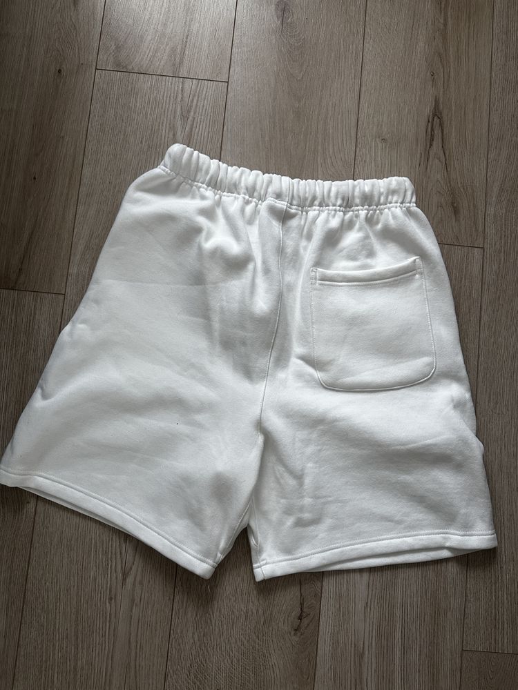 Pantaloni scurti Essentials