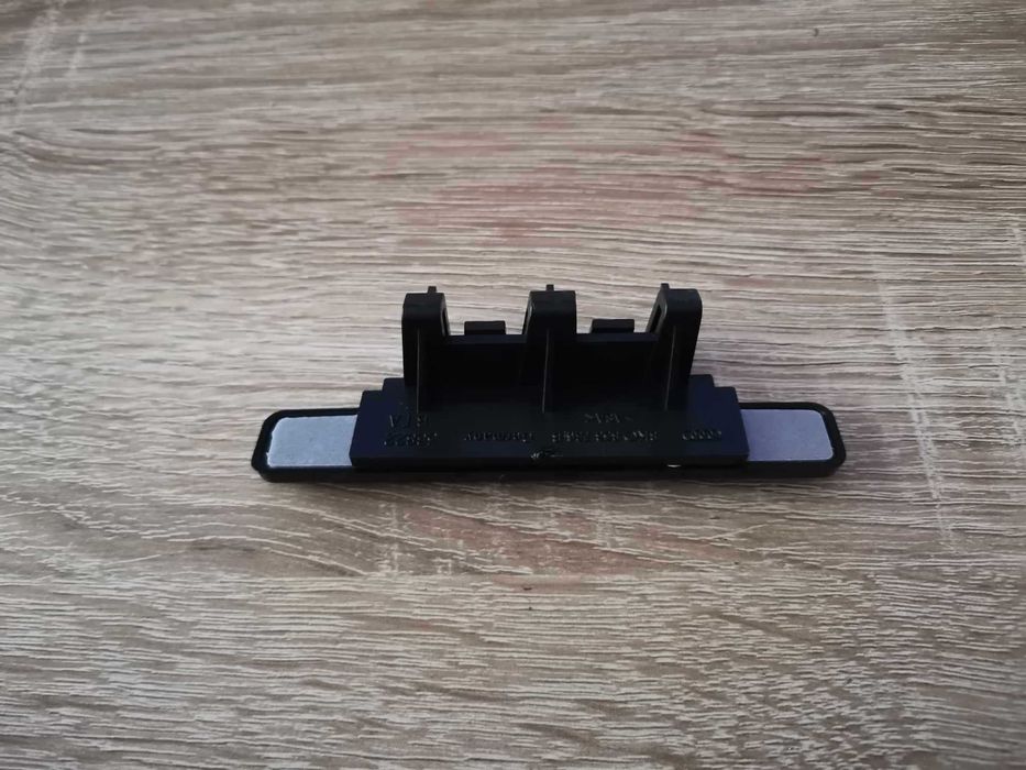 Audi Quattro емблема за решетка черна