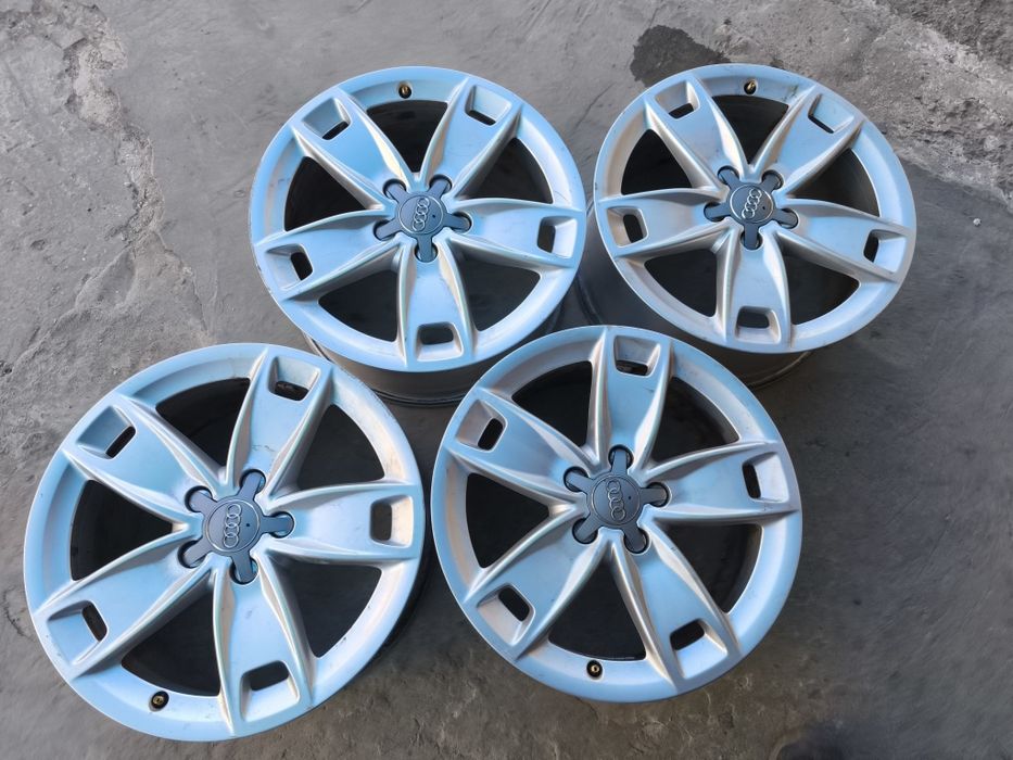 17" оригинални алуминиеви джанти за Audi A3.