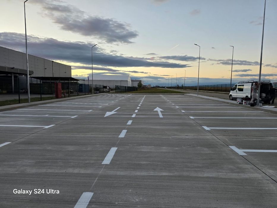 Marcaje rutiere cu vopsea monocomponenta si cu vopsea bicomponenta