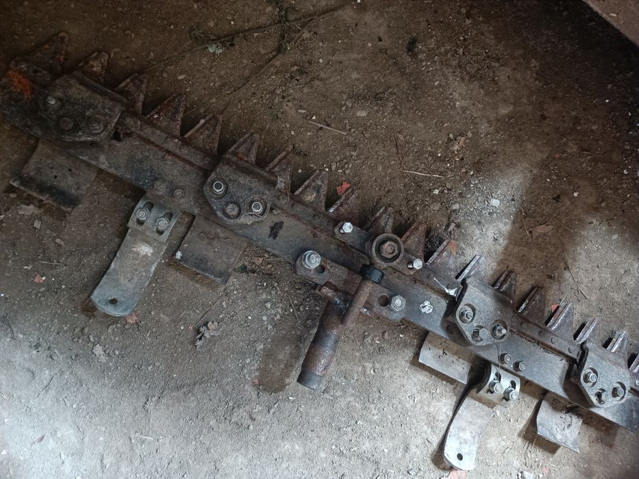 Cositoare cu lamă de 1 metru cu DEFECT.