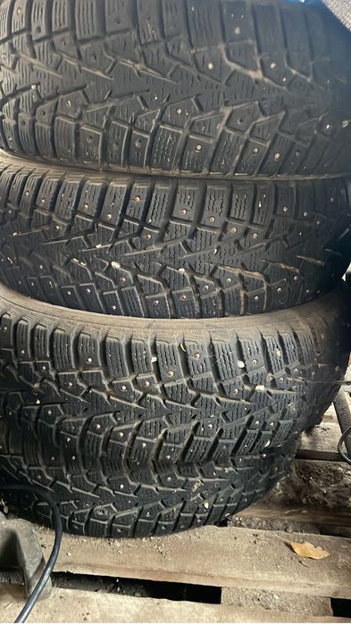 Резина р15 состояние хорошее без камерка