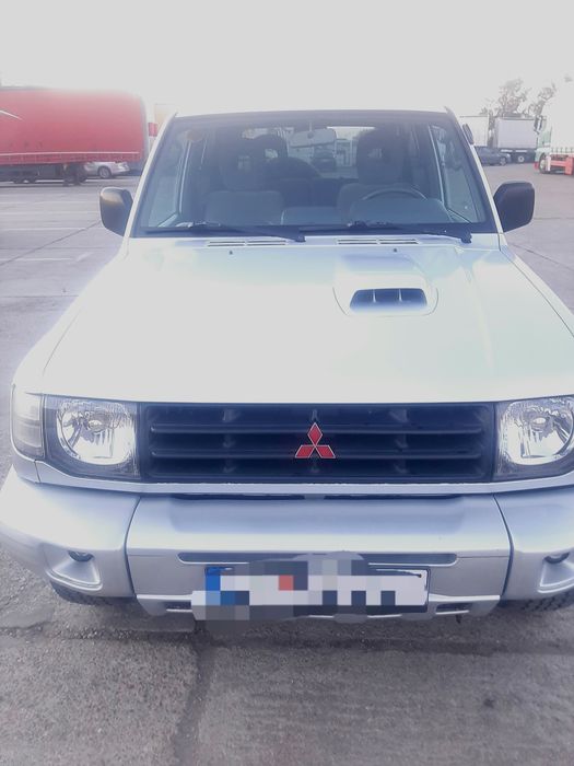 Mitsubishi Pajero MK2