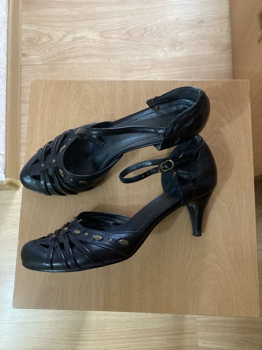 Продам обувь женская