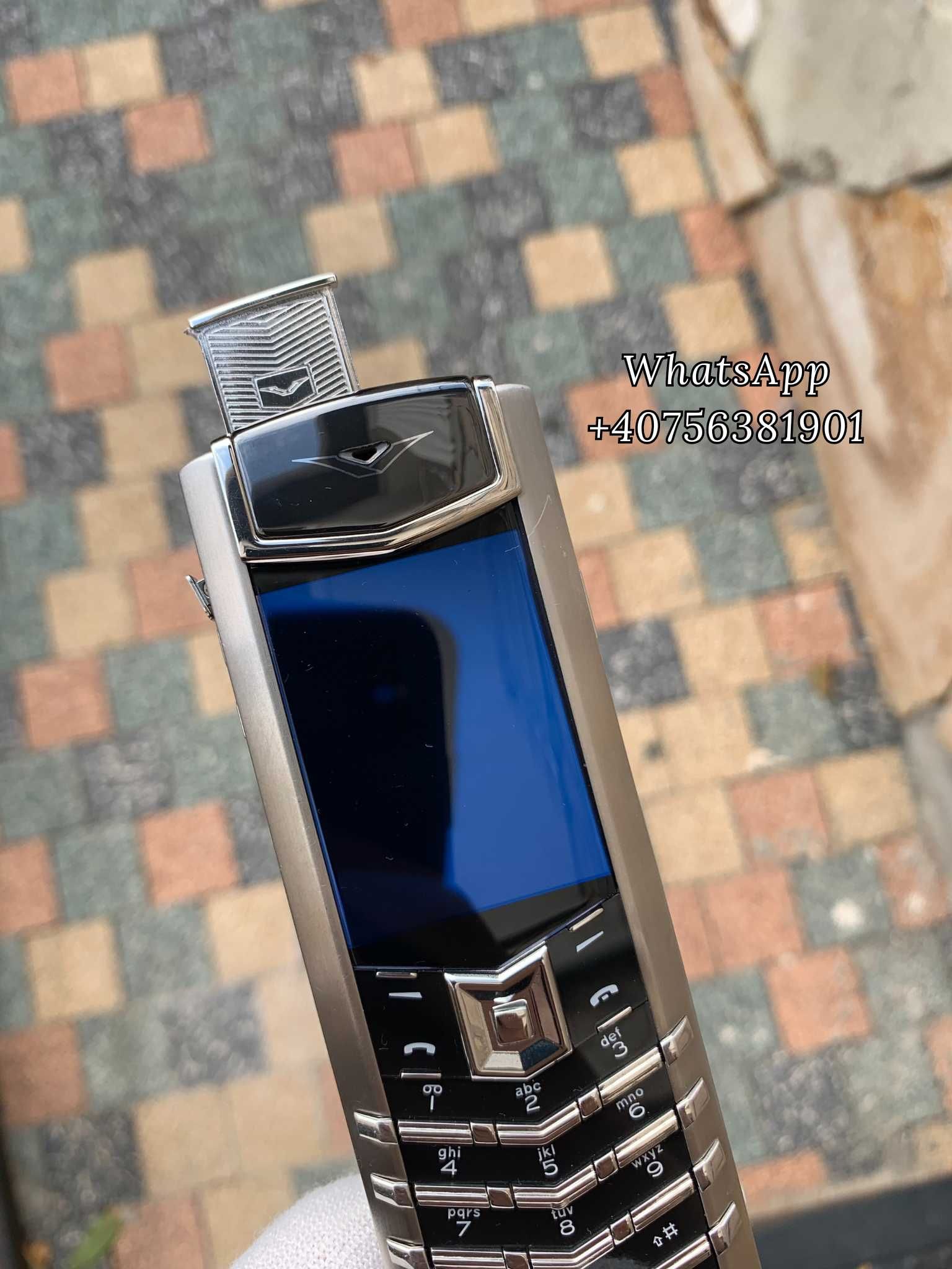 Vertu Signature S Silver & Black – Simbolul Eleganței și Rafinametului