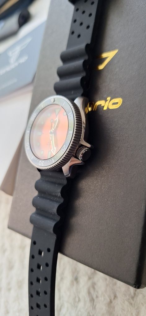 Diver 200m. Ceas automatic, nou.