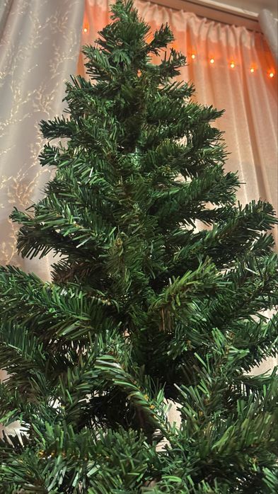 Искусственные новогодние ёлки премиум-качества-красиво,удобно,на долго
