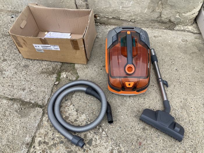 Aspirator cu Filtrare prin Apa Thomas Pet&Family