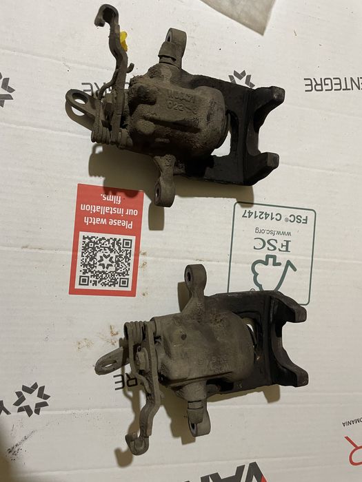 Etrier spate stanga dreapta vw golf 6