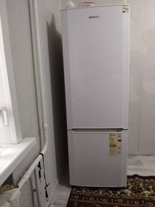 продам холодилник срочна