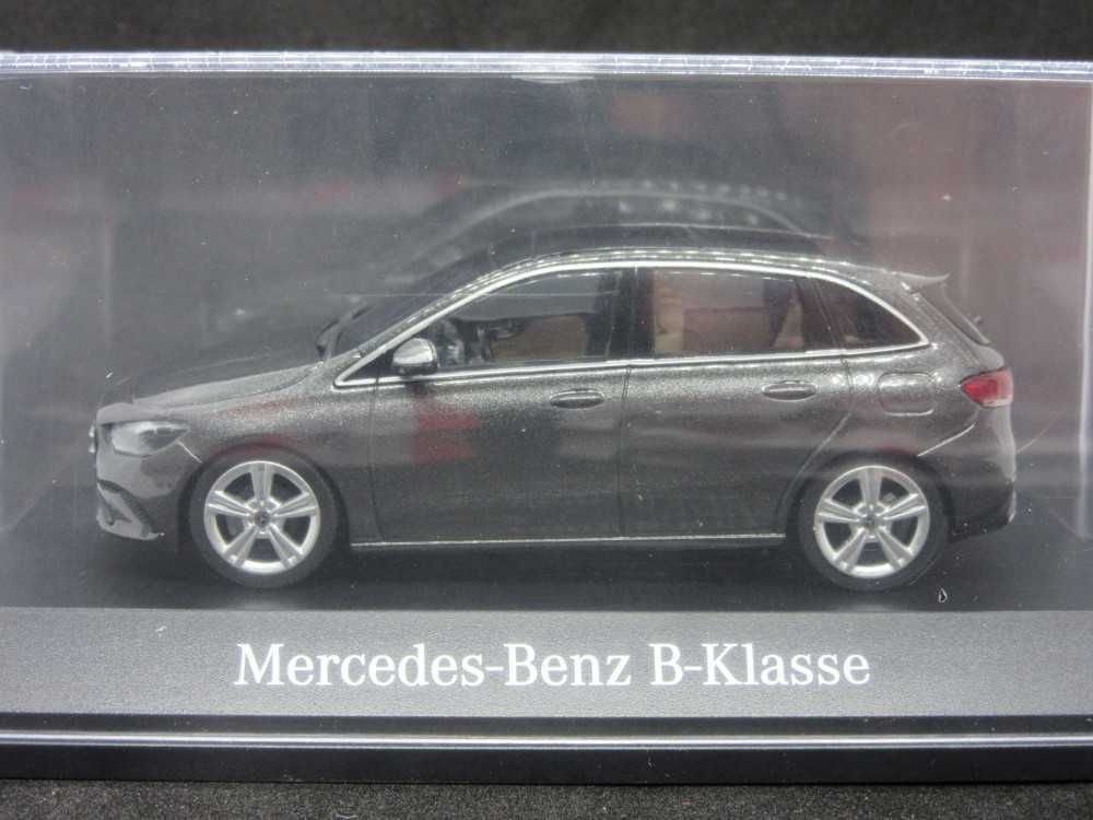 Macheta Mercedes B Klasse w247 Herpa 1:43