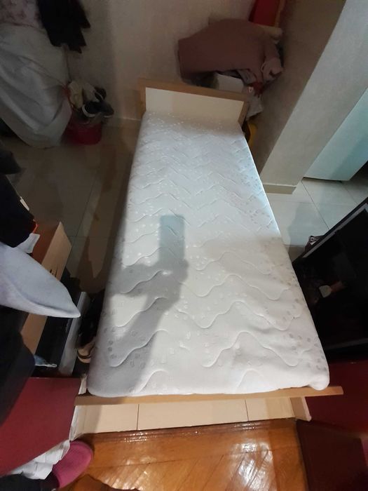 Pat pentru copii și saltea Ikea