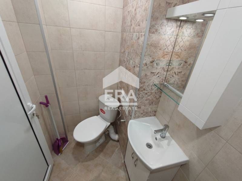 Дава се под наем Двустаен апартамент в Плевен, Сторгозия - 58 кв.м за 280 € - Снимка #1