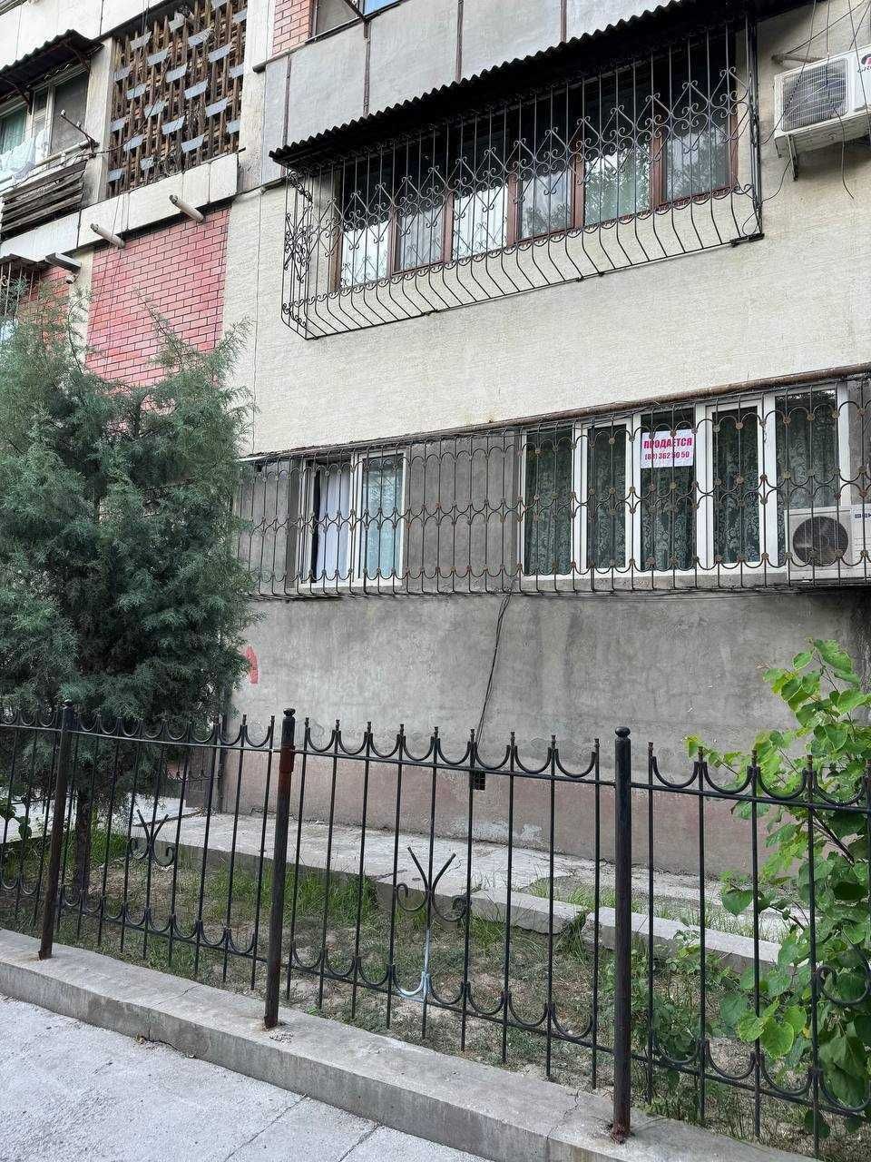 СРОЧНО! Продается 3х комнатная квартира на 1ом этаже. ул Эльбек   МДХ