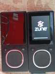 Doua Playere Microsoft Zune 8 GB