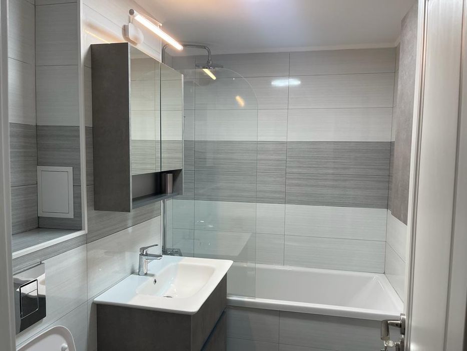 Meseriasi gresie ,faianță, zugravit