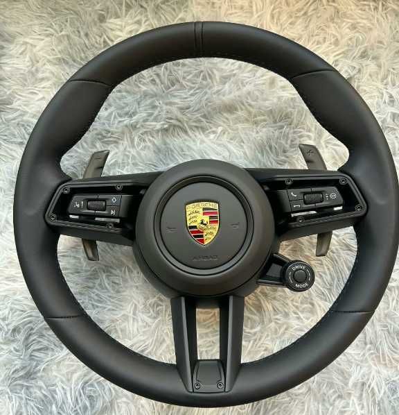 Porsche спортен Alcantara волан без бутони