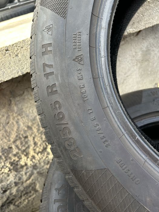 4 зимни гуми continental 235 65 17