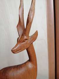 Antilopa lemn scluptura