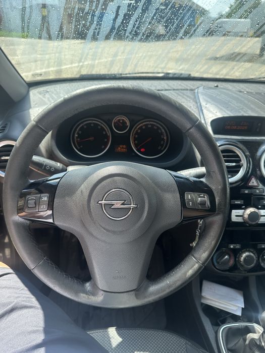 Opel Corsa D 1.4 benzina 2007
