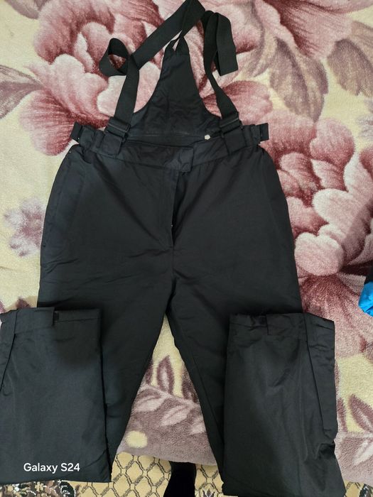 Горнолыжный и для прогулок.Женский