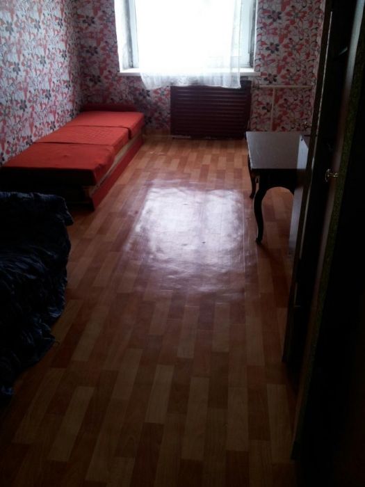 Срочно продам однокомнатную квартиру в общежитии