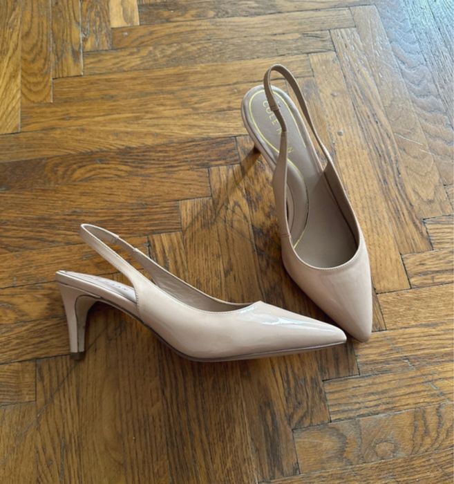 Pantofi stiletto