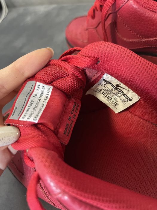Vând adidasi NIKE Air Force 1 triple gym