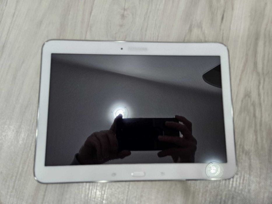 Tabletă Samsung Galaxy Tab4 SM-T535 - Stare excelentă + husă protecție