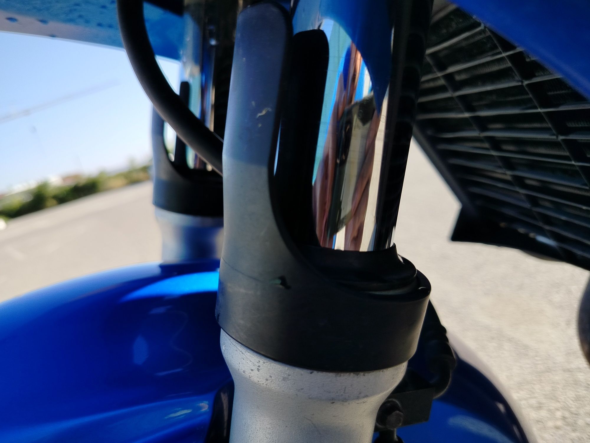Продавам Yamaha Fazer 600