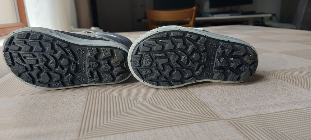 апрески DEMAR №22/23 = 14,50см 

Топла подплата и