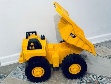 Детски камиони - играчки