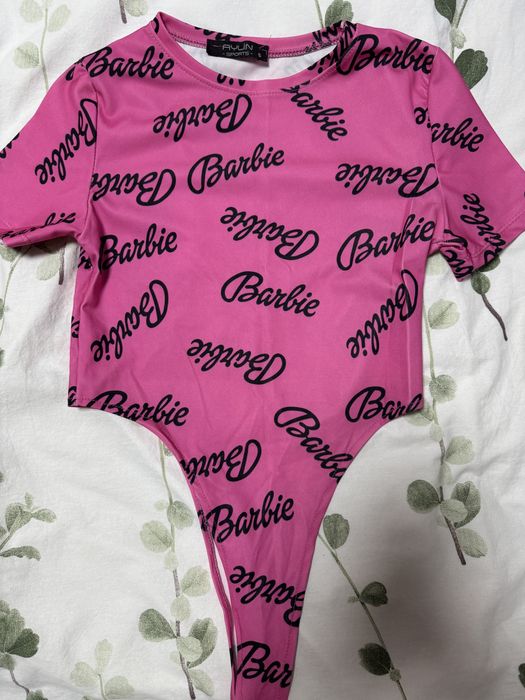 Бодита и топове H&M и Zara