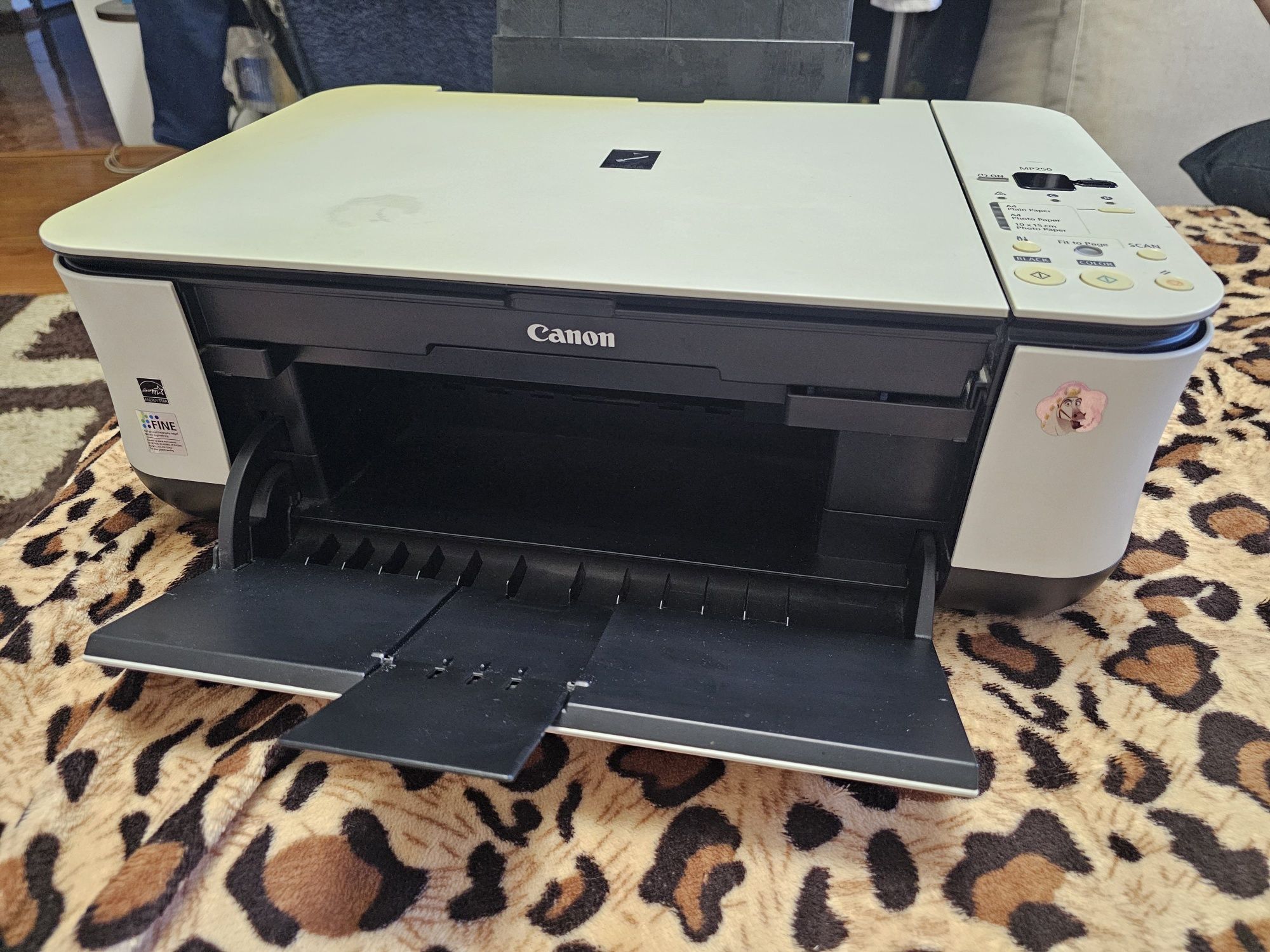 Imprimanta multifuncțională Canon MP 250