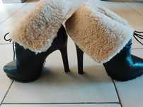 Ghete imblanite, ZARA, marimea 38!