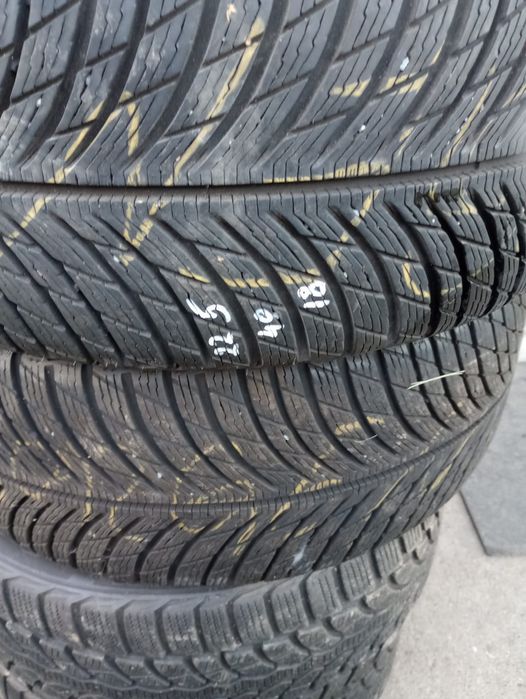 Vând cauciucuri de iarnă 225 45 18 , 245 40 18