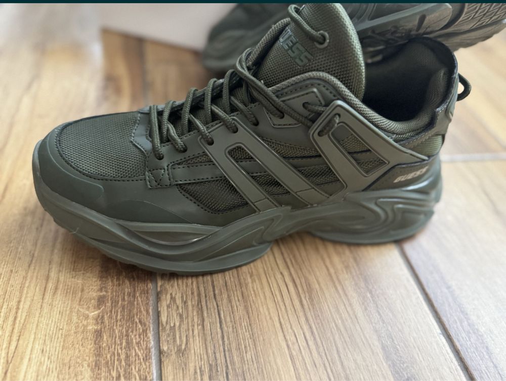 Guess 100% оригинални