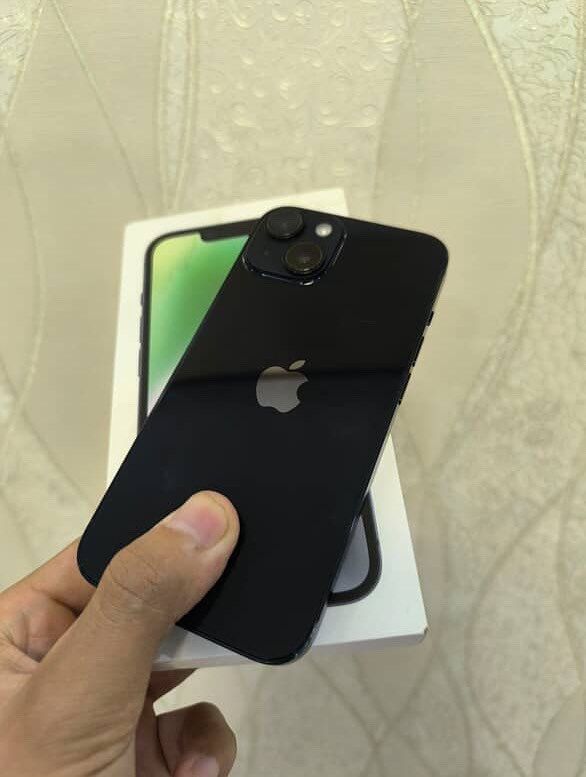 Телефон iPhone 14